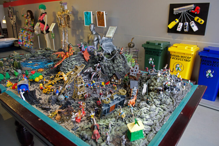 Экспозиция МУзея МУсора «МУ МУ»