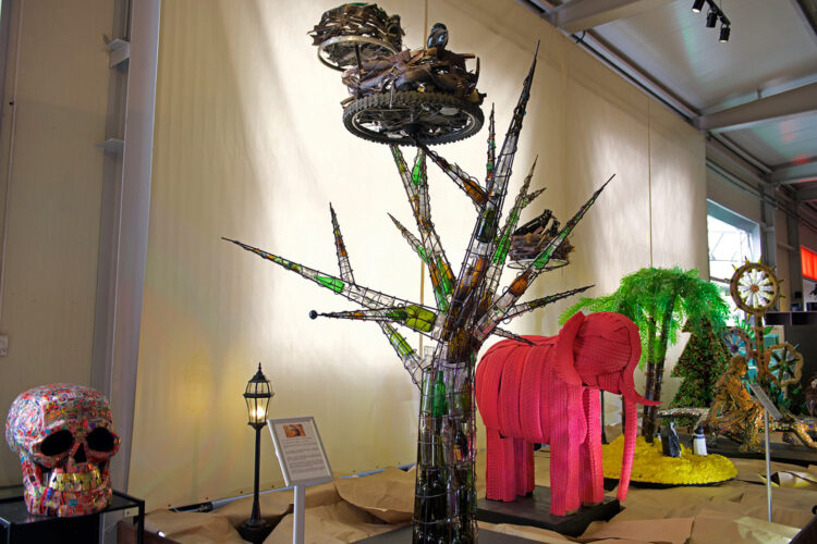 Экспозиция МУзея МУсора «МУ МУ»