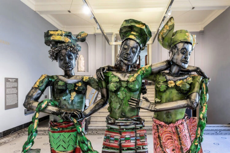 От мусора к галерее. Истории успеха современных африканских художников треш-арта